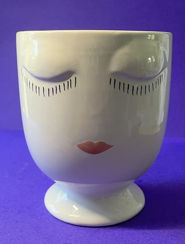 Woman face head white - woman's,